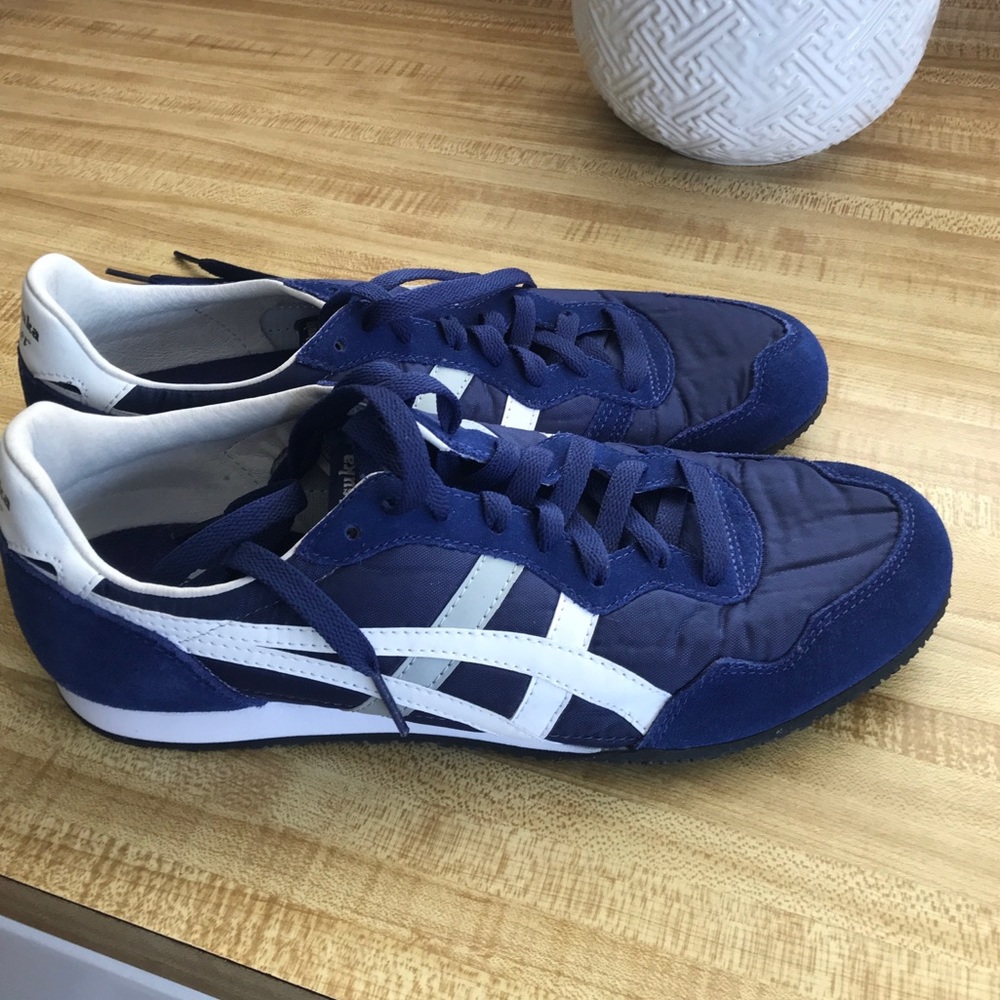 ONITSUKA TIGER sneaker. Blue/White color. Size 9.